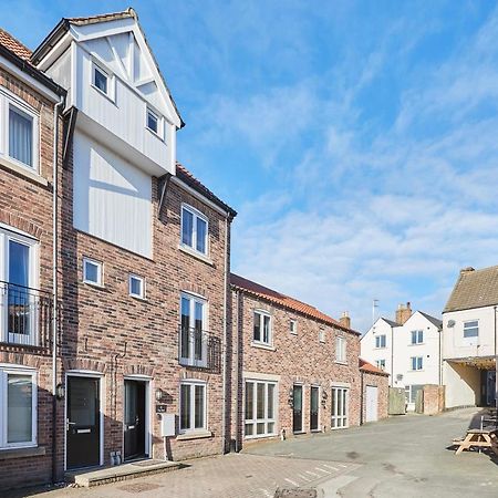 Host & Stay - Black Swan Mews Ripon Buitenkant foto