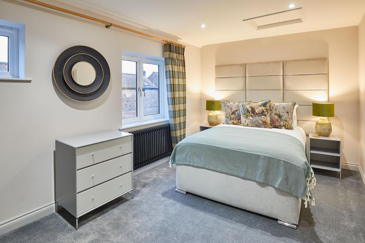 Host & Stay - Black Swan Mews Ripon Buitenkant foto